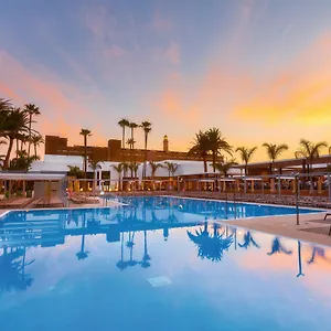 https://riu-palace-oasis.maspalomashotels.com