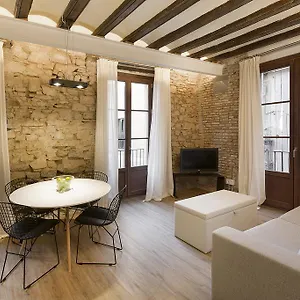Deco Barcelona-born Apt. Apartamento